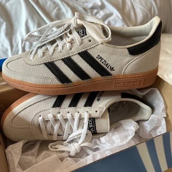 Adidas Handball Spezial 7.5 NWT - Picture 1 of 4